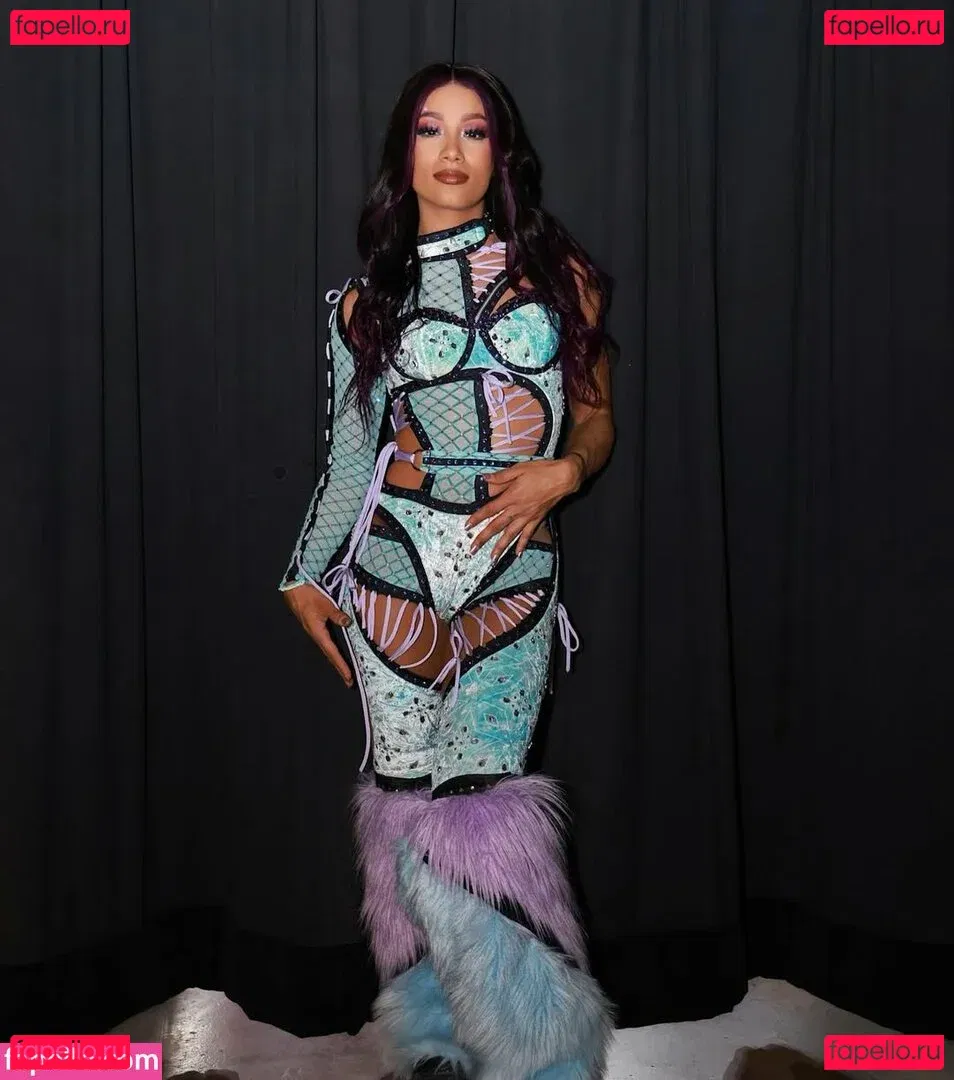 Sasha Banks Onlyfans Photo Gallery 