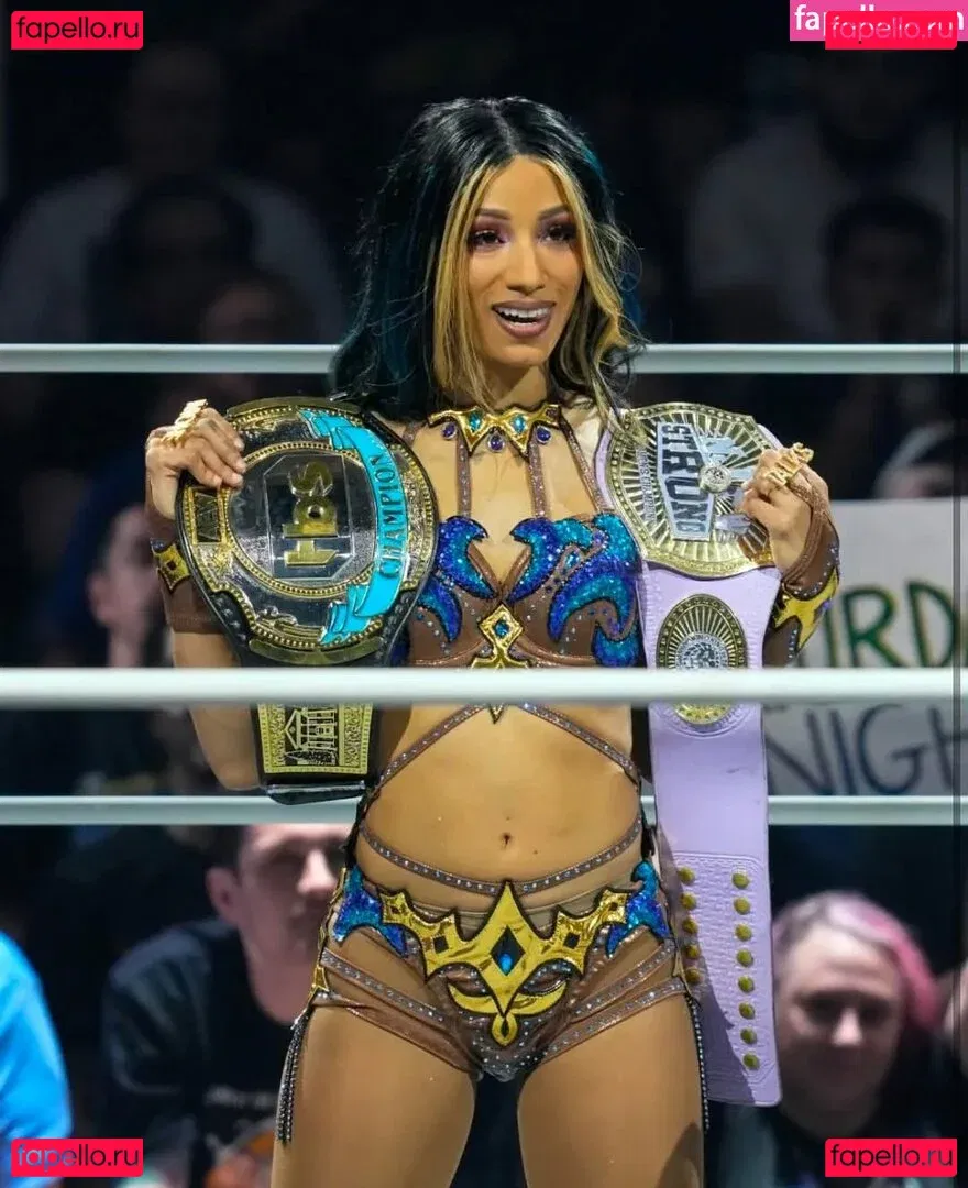 Sasha Banks Onlyfans Photo Gallery 