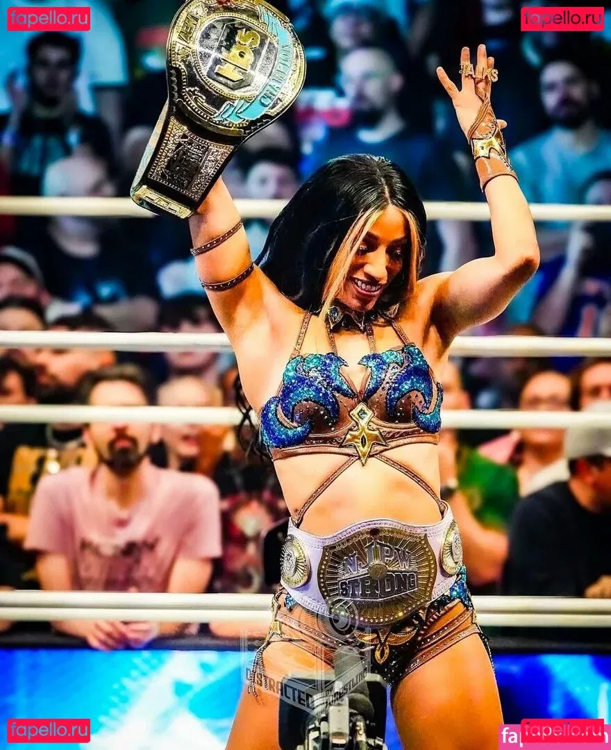 Sasha Banks Onlyfans Photo Gallery 