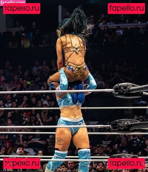 Sasha Banks Onlyfans Photo Gallery 