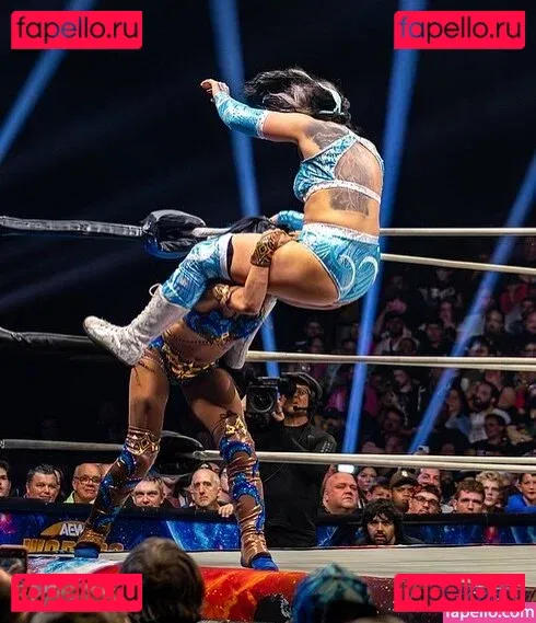 Sasha Banks Onlyfans Photo Gallery 