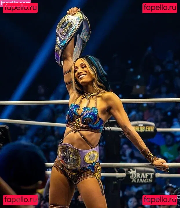 Sasha Banks Onlyfans Photo Gallery 