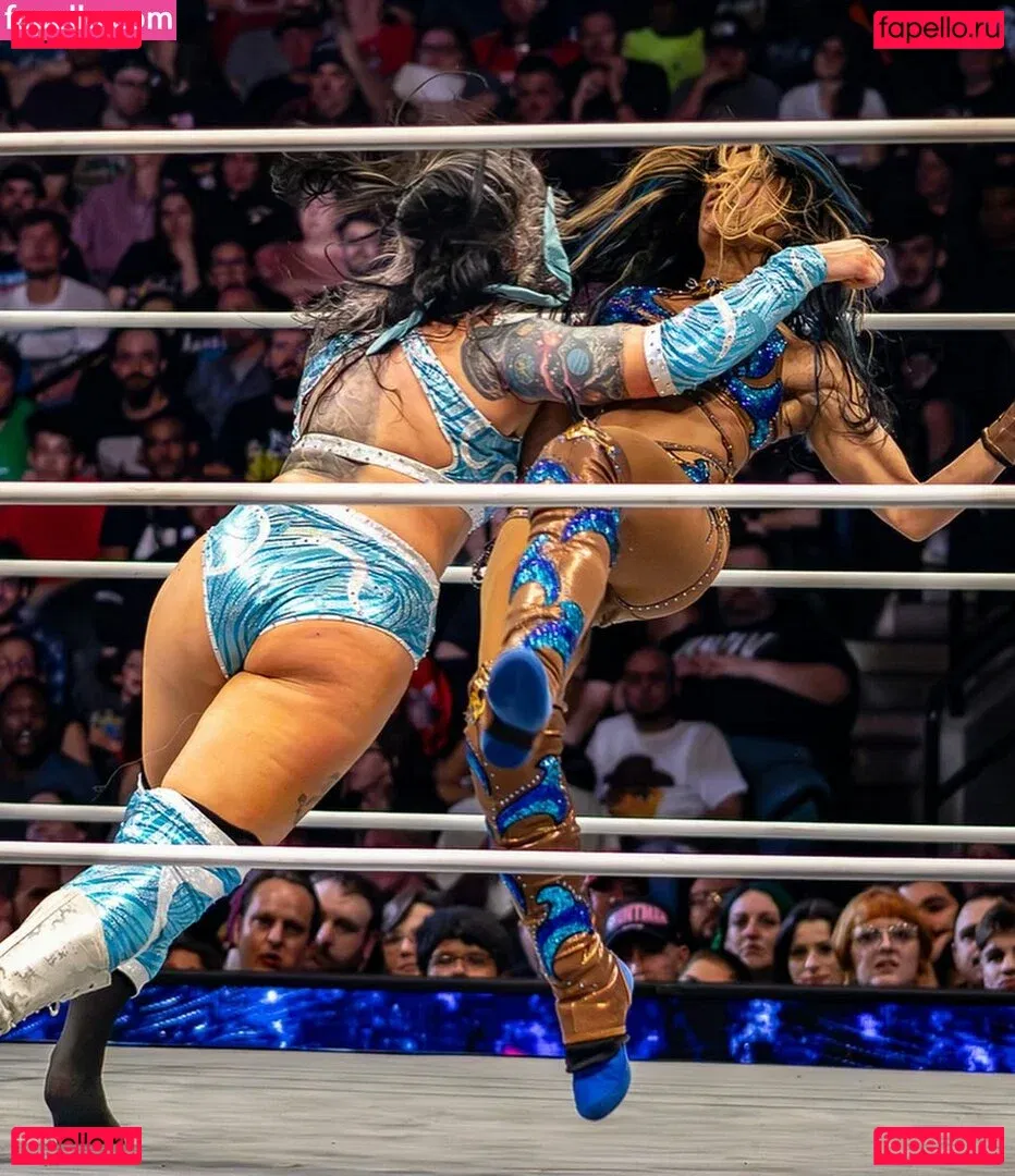 Sasha Banks Onlyfans Photo Gallery 