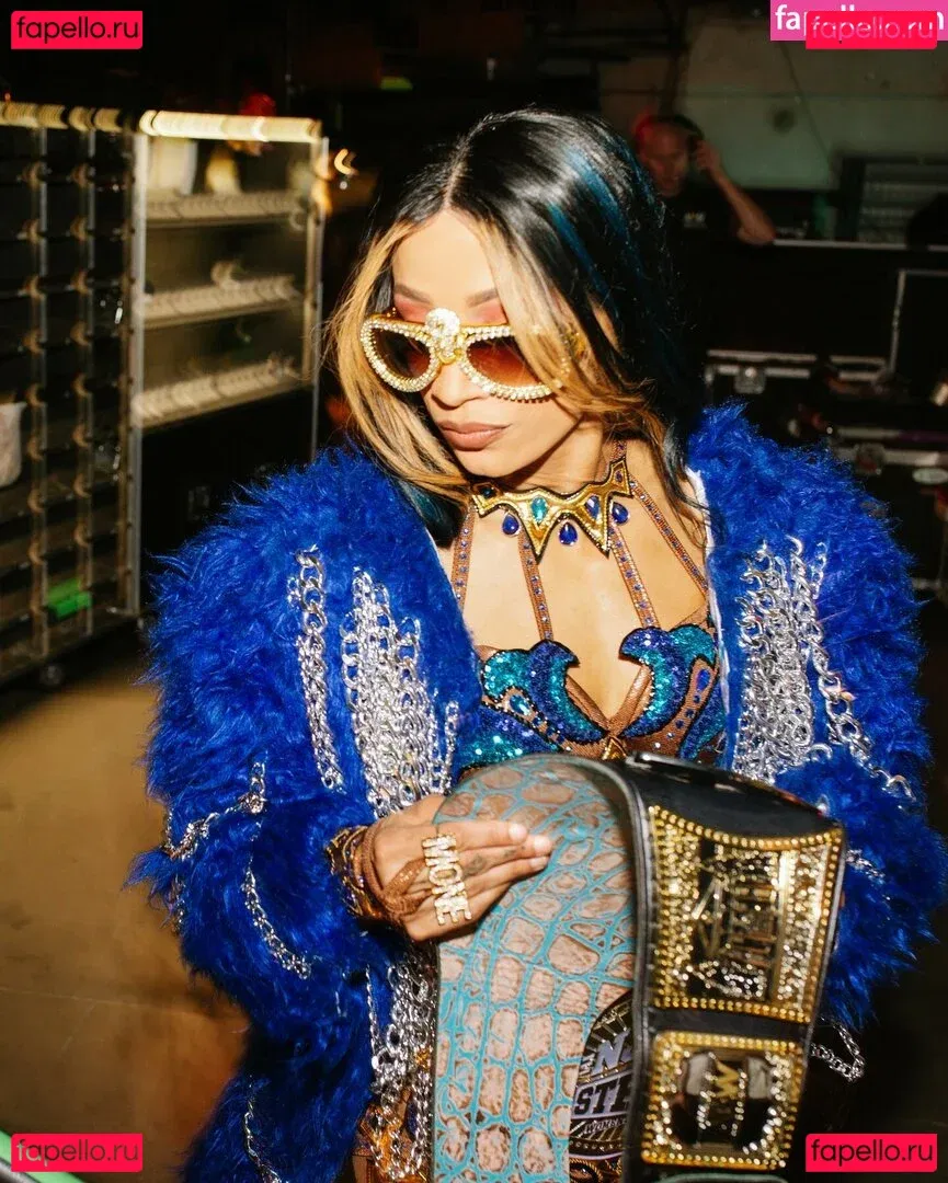 Sasha Banks Onlyfans Photo Gallery 