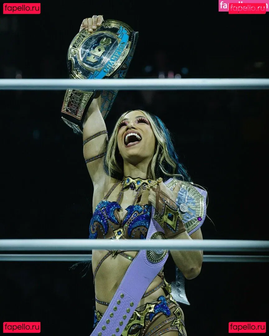 Sasha Banks Onlyfans Photo Gallery 