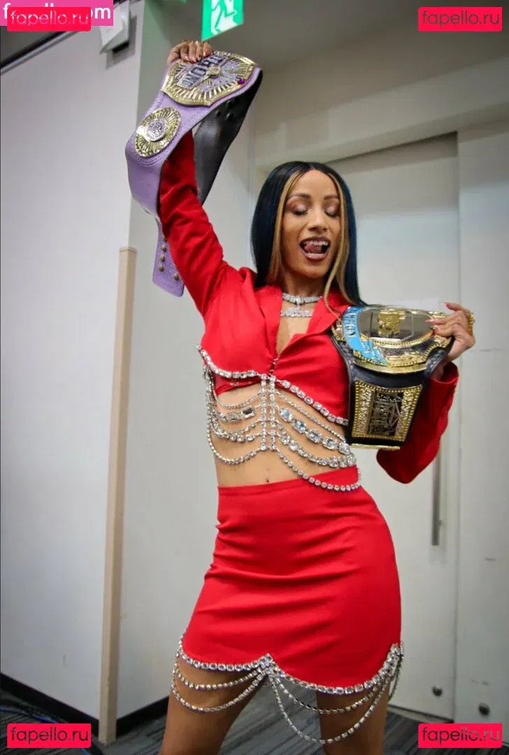 Sasha Banks Onlyfans Photo Gallery 