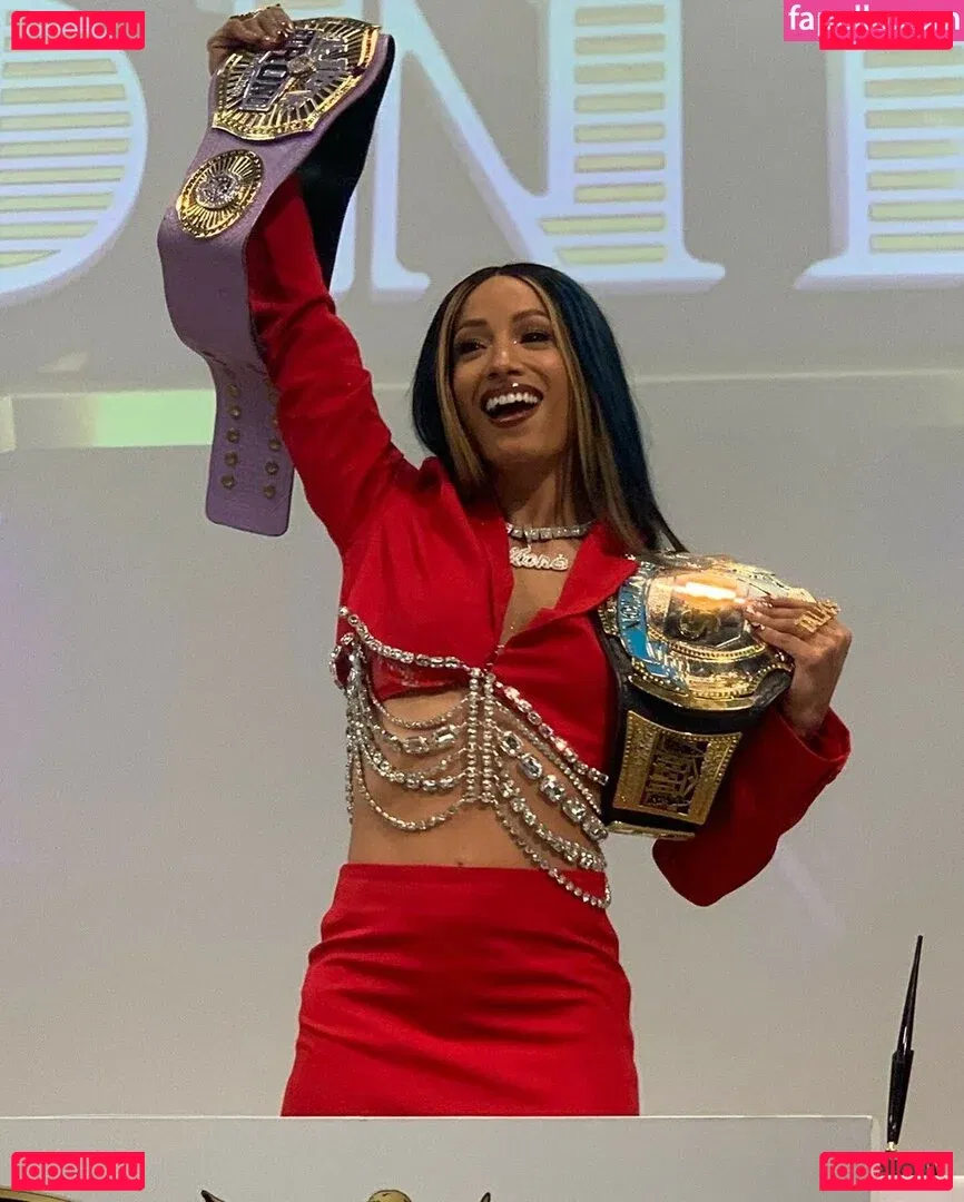 Sasha Banks Onlyfans Photo Gallery 