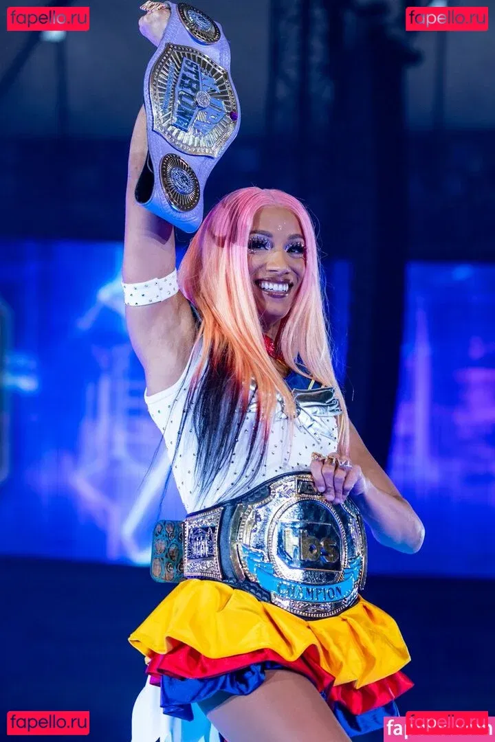 Sasha Banks Onlyfans Photo Gallery 