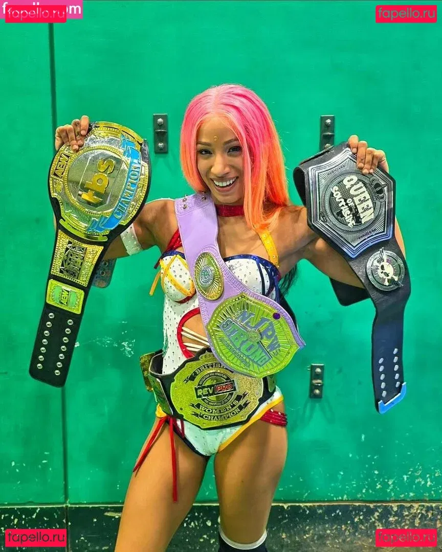Sasha Banks Onlyfans Photo Gallery 