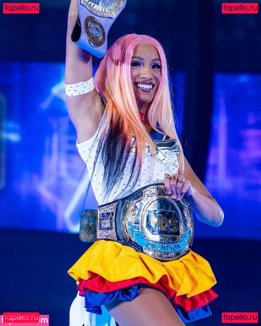 Sasha Banks Onlyfans Photo Gallery 