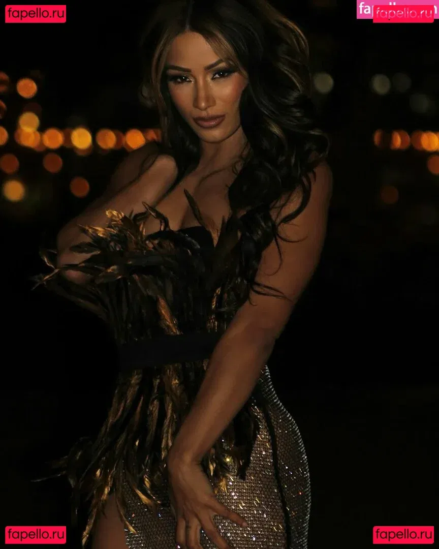 Sasha Banks Onlyfans Photo Gallery 