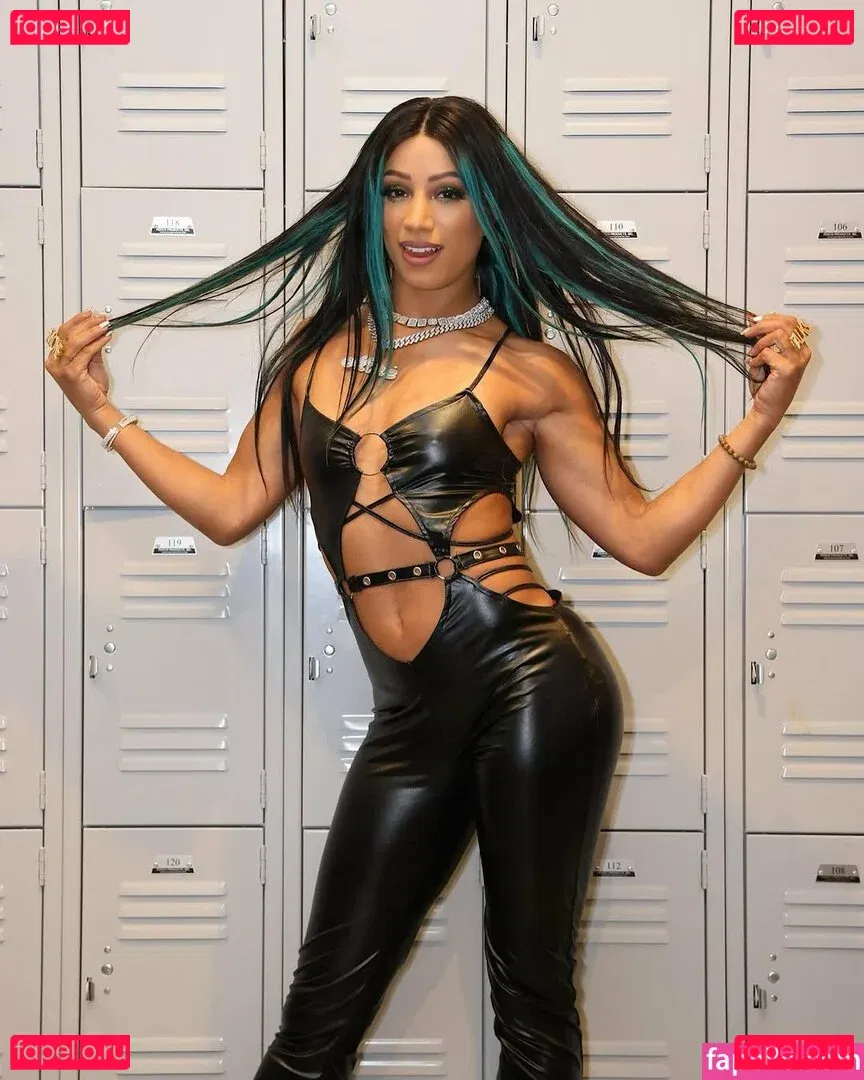 Sasha Banks Onlyfans Photo Gallery 