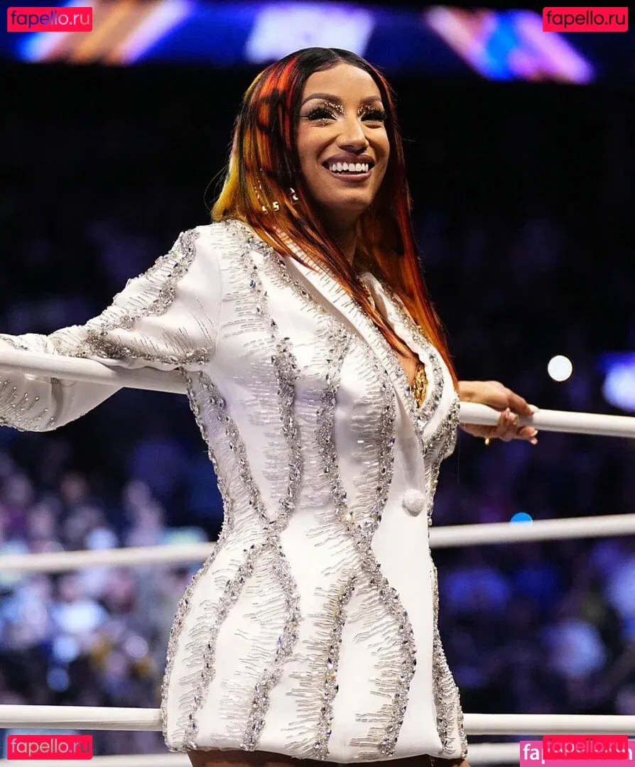 Sasha Banks Onlyfans Photo Gallery 