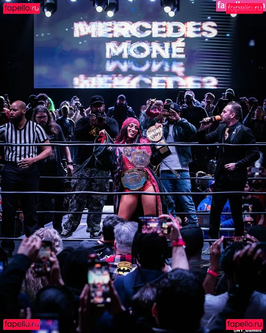 Sasha Banks Onlyfans Photo Gallery 