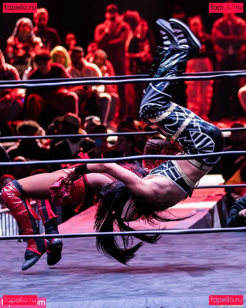 Sasha Banks Onlyfans Photo Gallery 