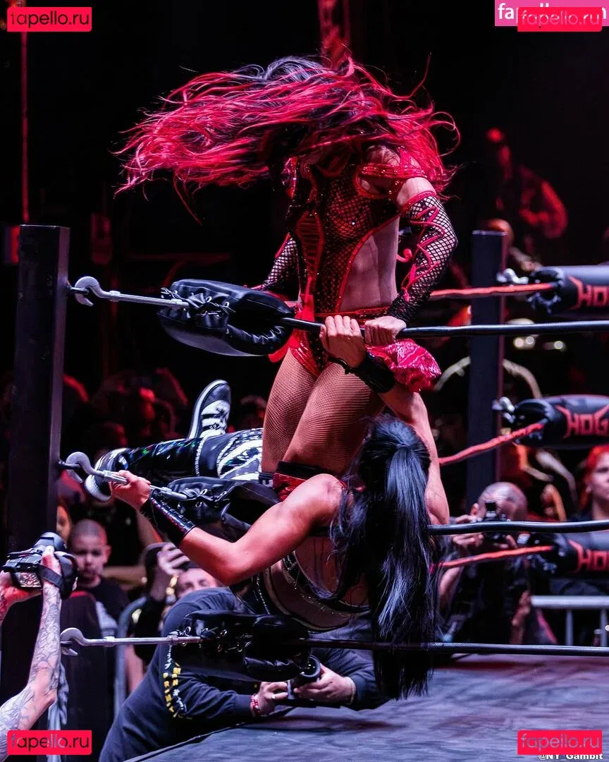 Sasha Banks Onlyfans Photo Gallery 