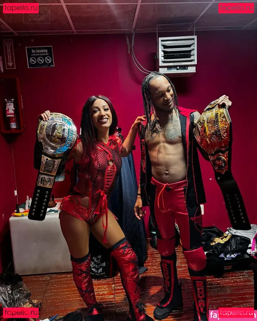 Sasha Banks Onlyfans Photo Gallery 