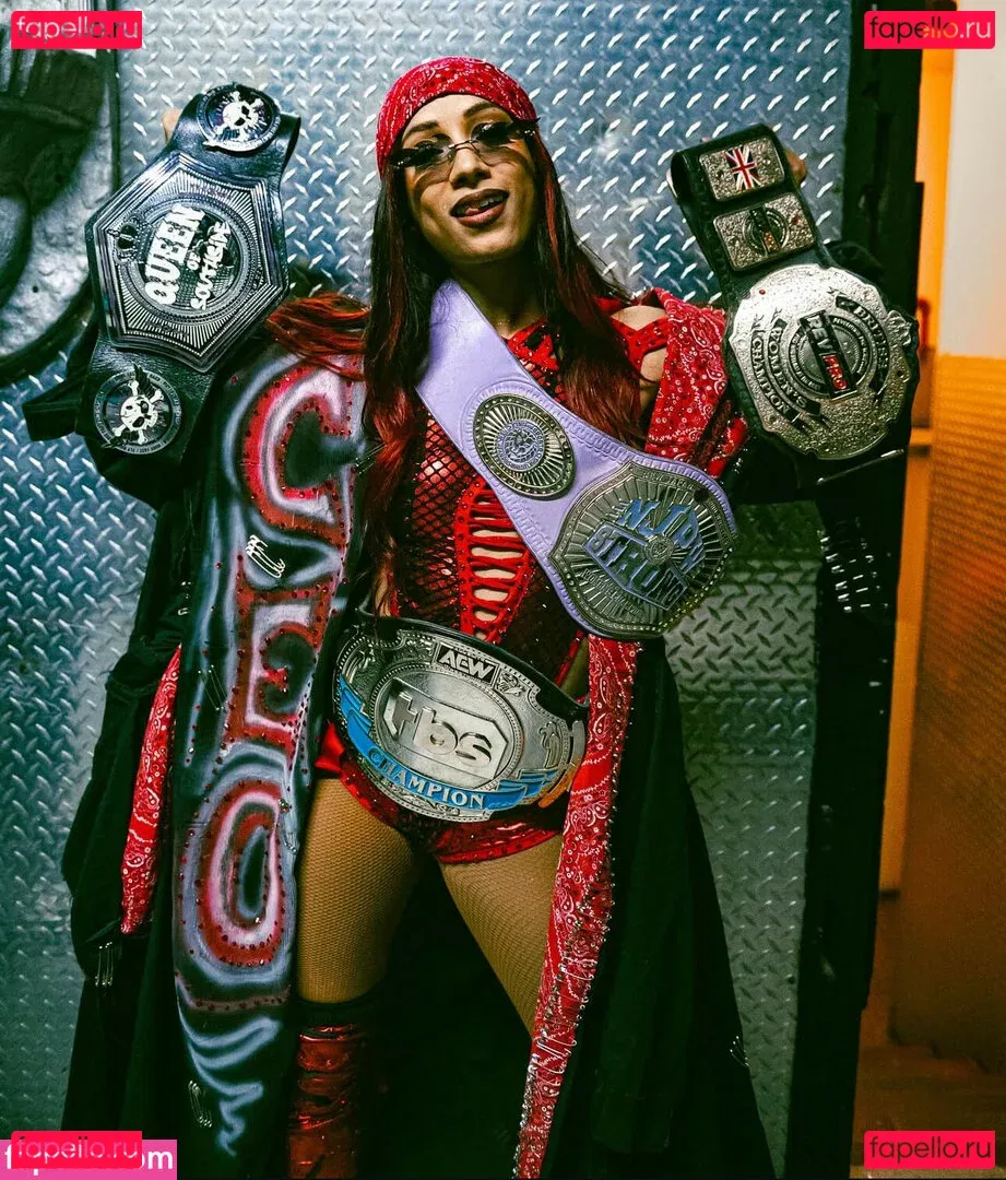 Sasha Banks Onlyfans Photo Gallery 