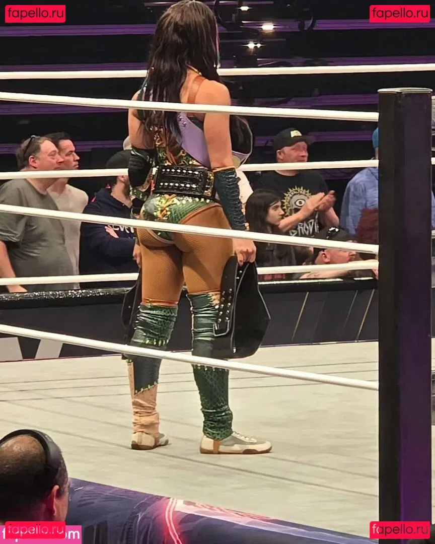 Sasha Banks Onlyfans Photo Gallery 