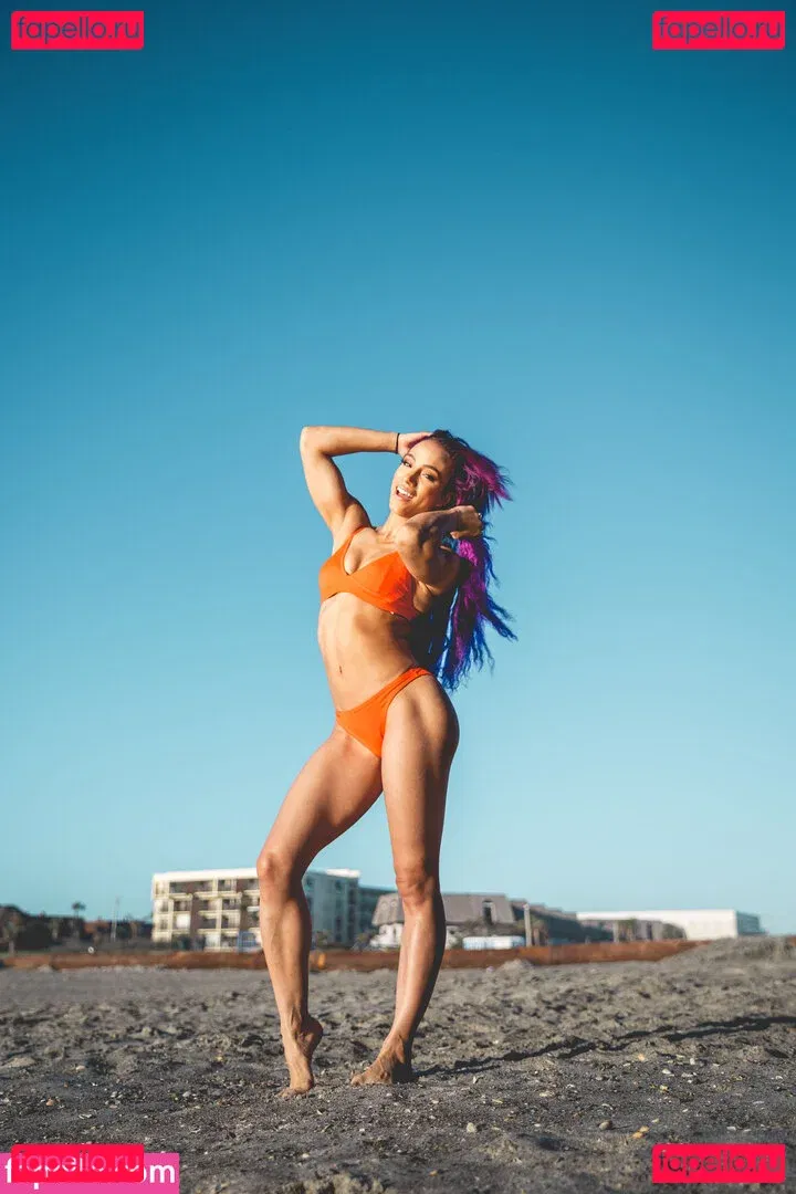 Sasha Banks Onlyfans Photo Gallery 