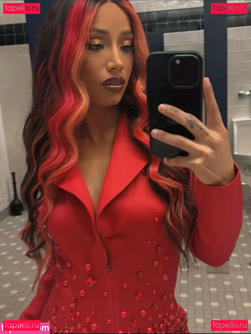 Sasha Banks Onlyfans Photo Gallery 