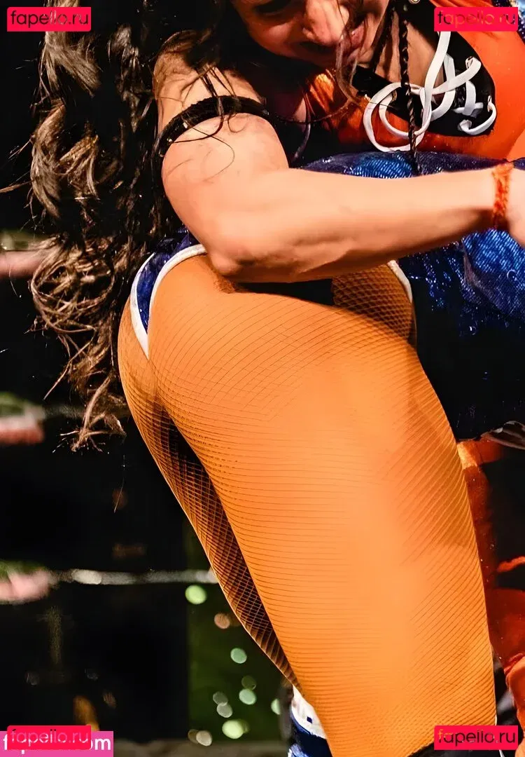 Sasha Banks Onlyfans Photo Gallery 