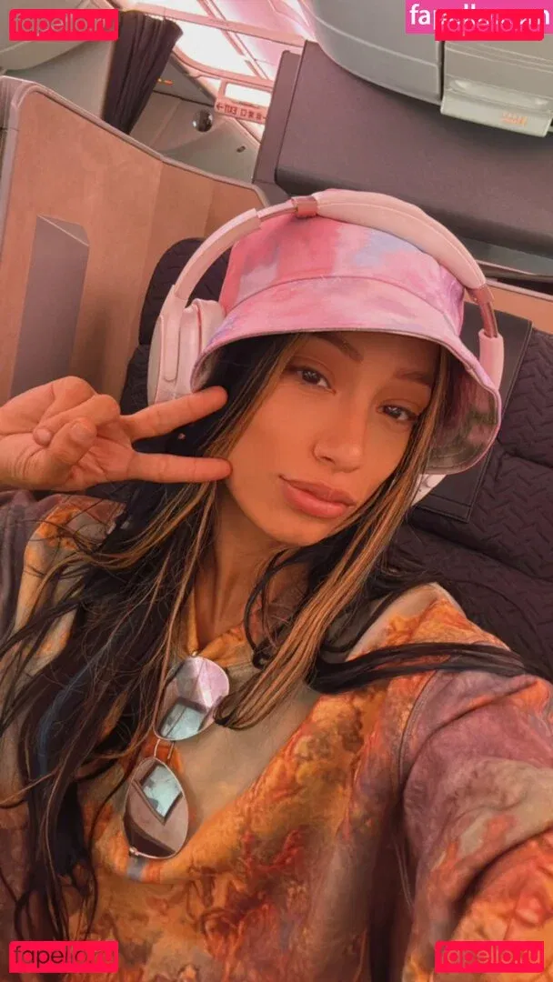 Sasha Banks Onlyfans Photo Gallery 