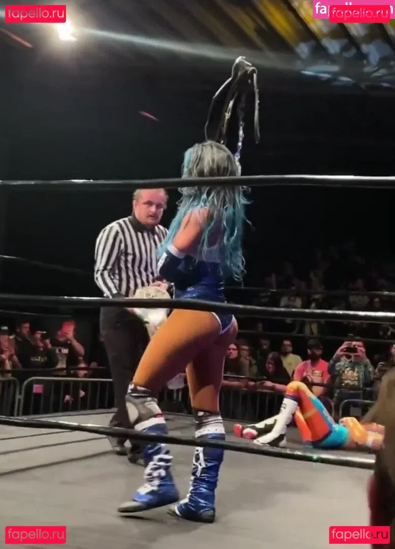 Sasha Banks Onlyfans Photo Gallery 