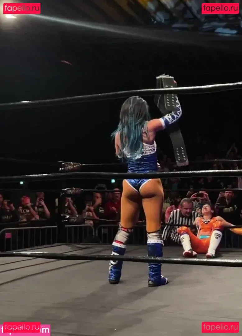 Sasha Banks Onlyfans Photo Gallery 