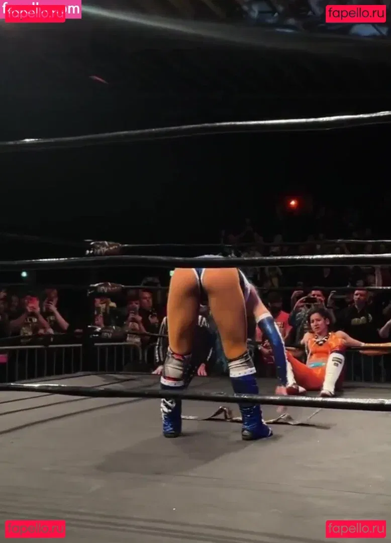 Sasha Banks Onlyfans Photo Gallery 