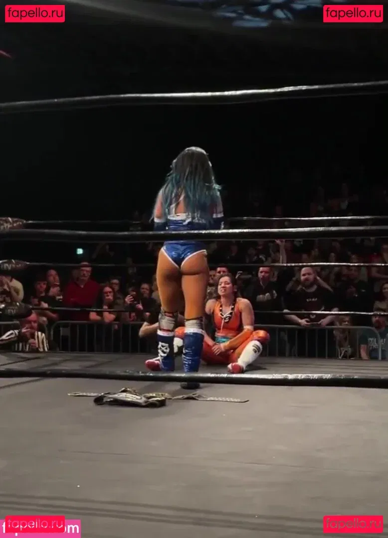 Sasha Banks Onlyfans Photo Gallery 