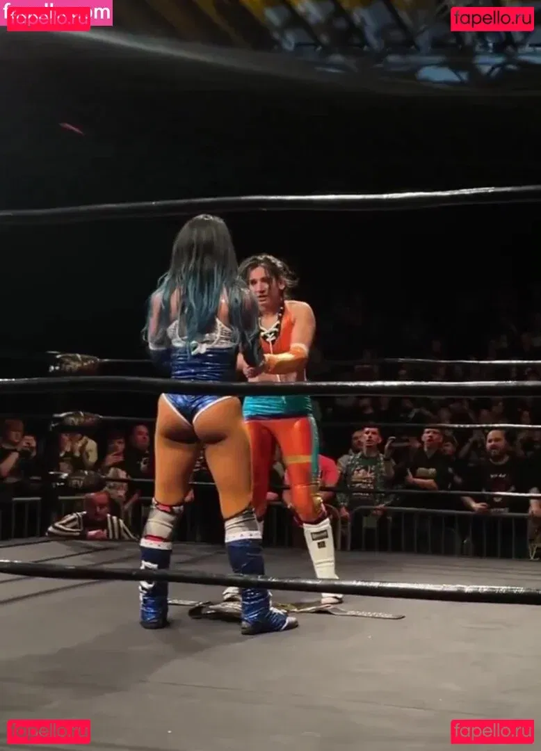 Sasha Banks Onlyfans Photo Gallery 