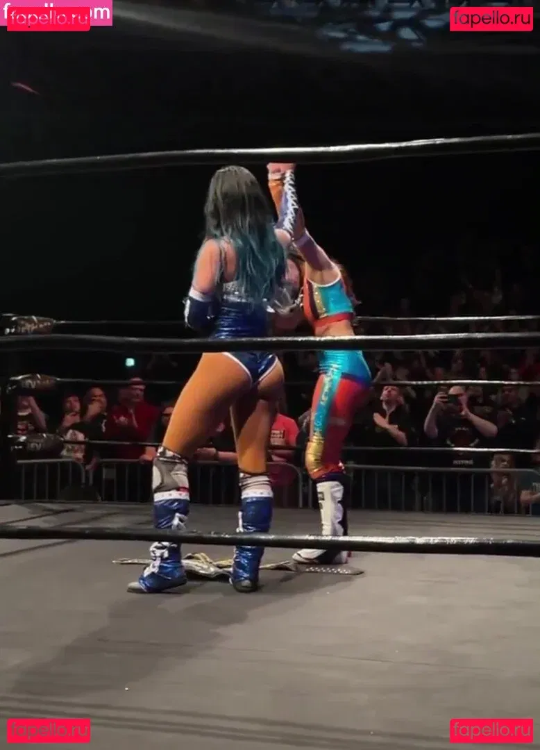 Sasha Banks Onlyfans Photo Gallery 