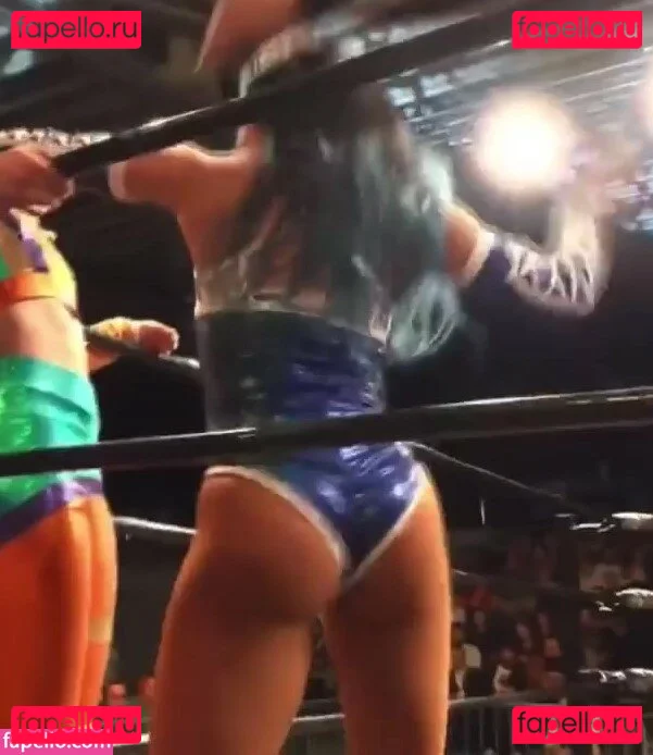 Sasha Banks Onlyfans Photo Gallery 