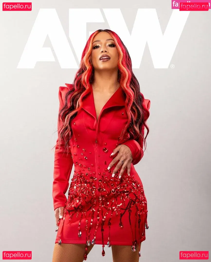 Sasha Banks Onlyfans Photo Gallery 