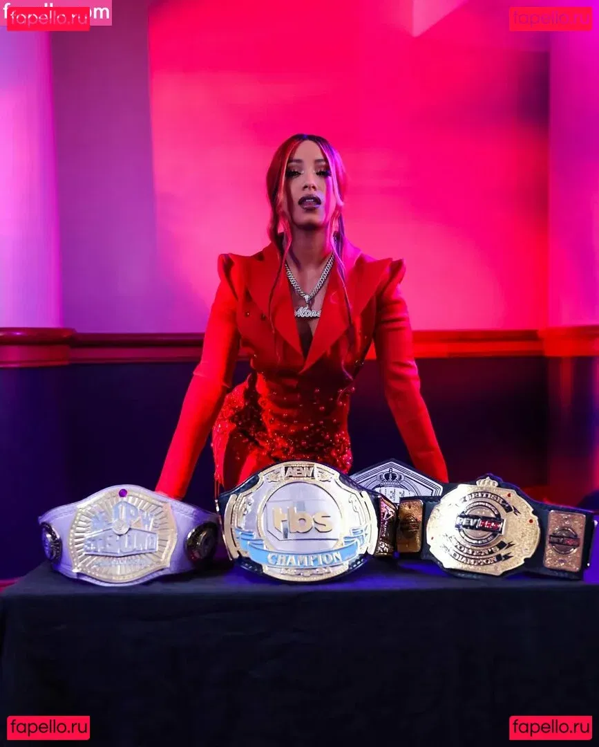 Sasha Banks Onlyfans Photo Gallery 