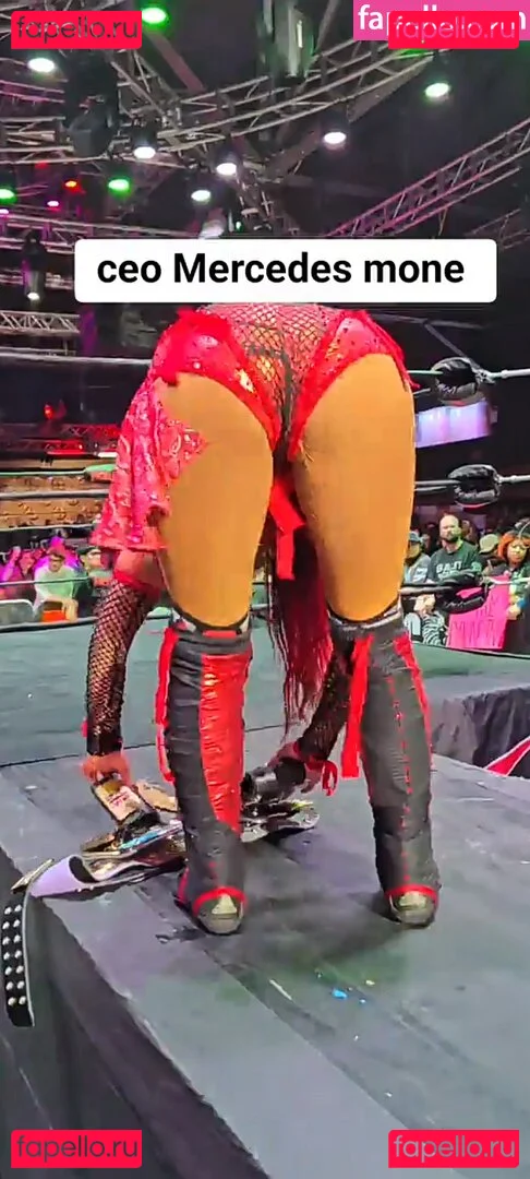Sasha Banks Onlyfans Photo Gallery 
