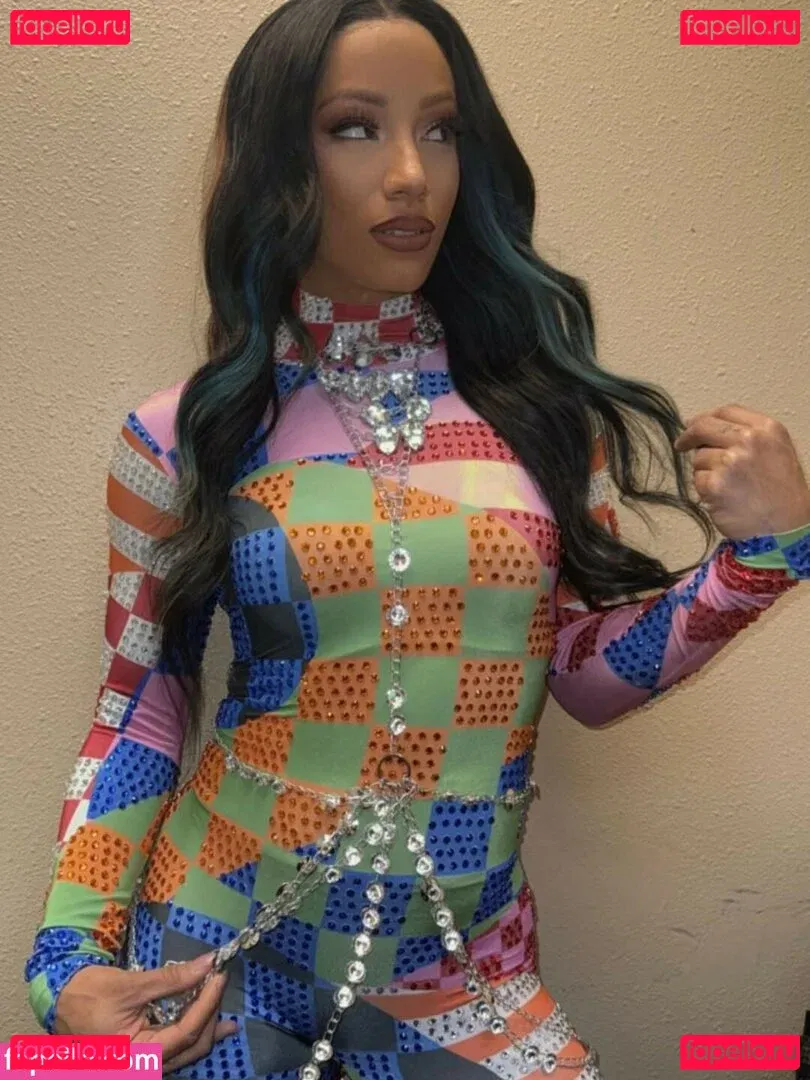 Sasha Banks Onlyfans Photo Gallery 