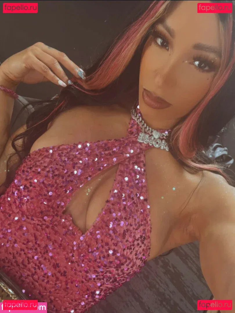 Sasha Banks Onlyfans Photo Gallery 