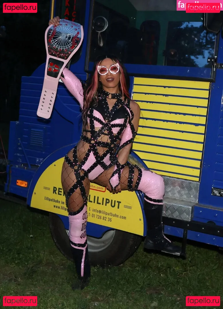 Sasha Banks Onlyfans Photo Gallery 