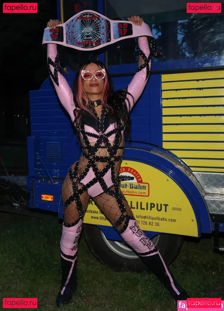 Sasha Banks Onlyfans Photo Gallery 