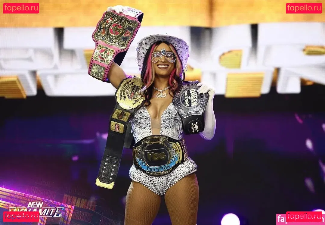 Sasha Banks Onlyfans Photo Gallery 