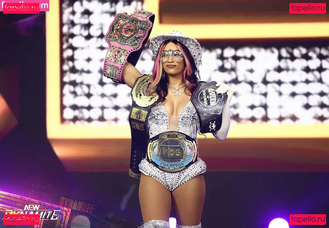 Sasha Banks Onlyfans Photo Gallery 