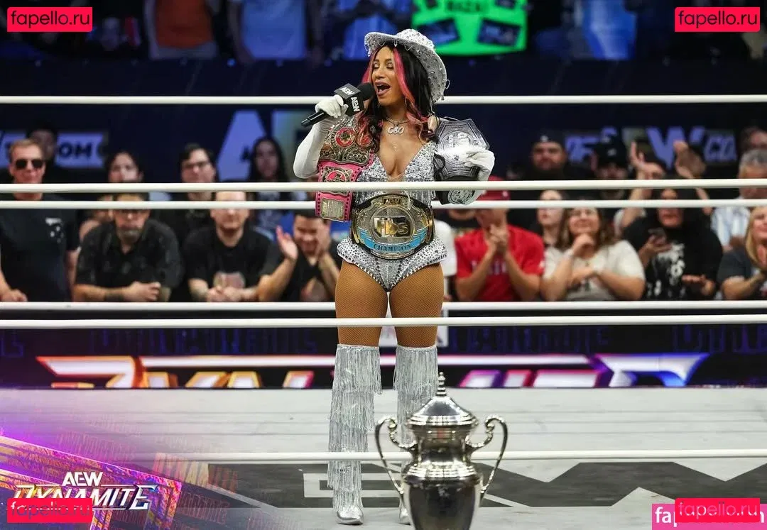 Sasha Banks Onlyfans Photo Gallery 