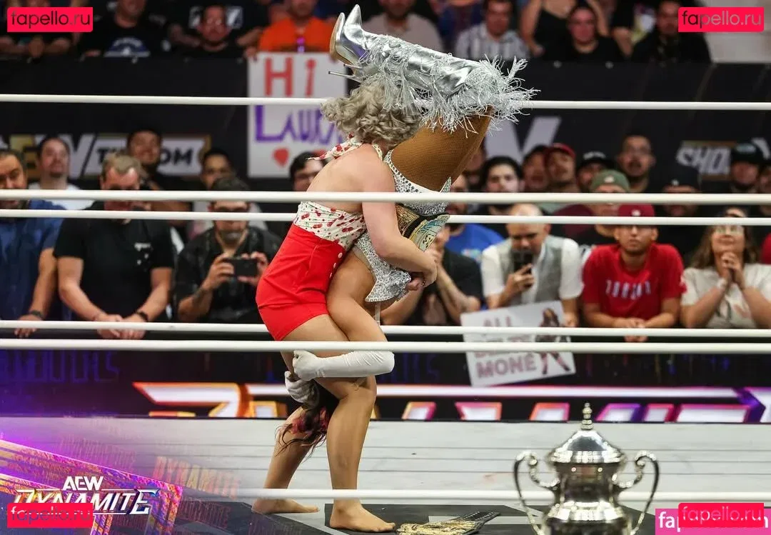 Sasha Banks Onlyfans Photo Gallery 