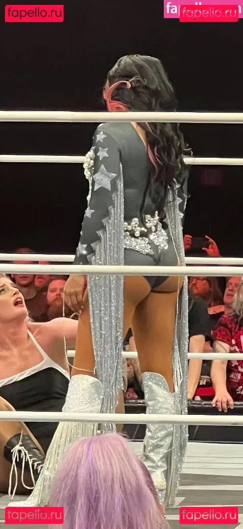 Sasha Banks Onlyfans Photo Gallery 
