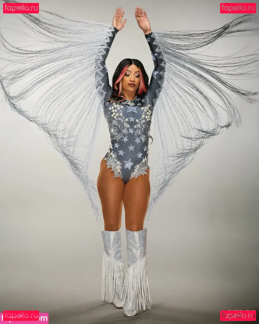 Sasha Banks Onlyfans Photo Gallery 