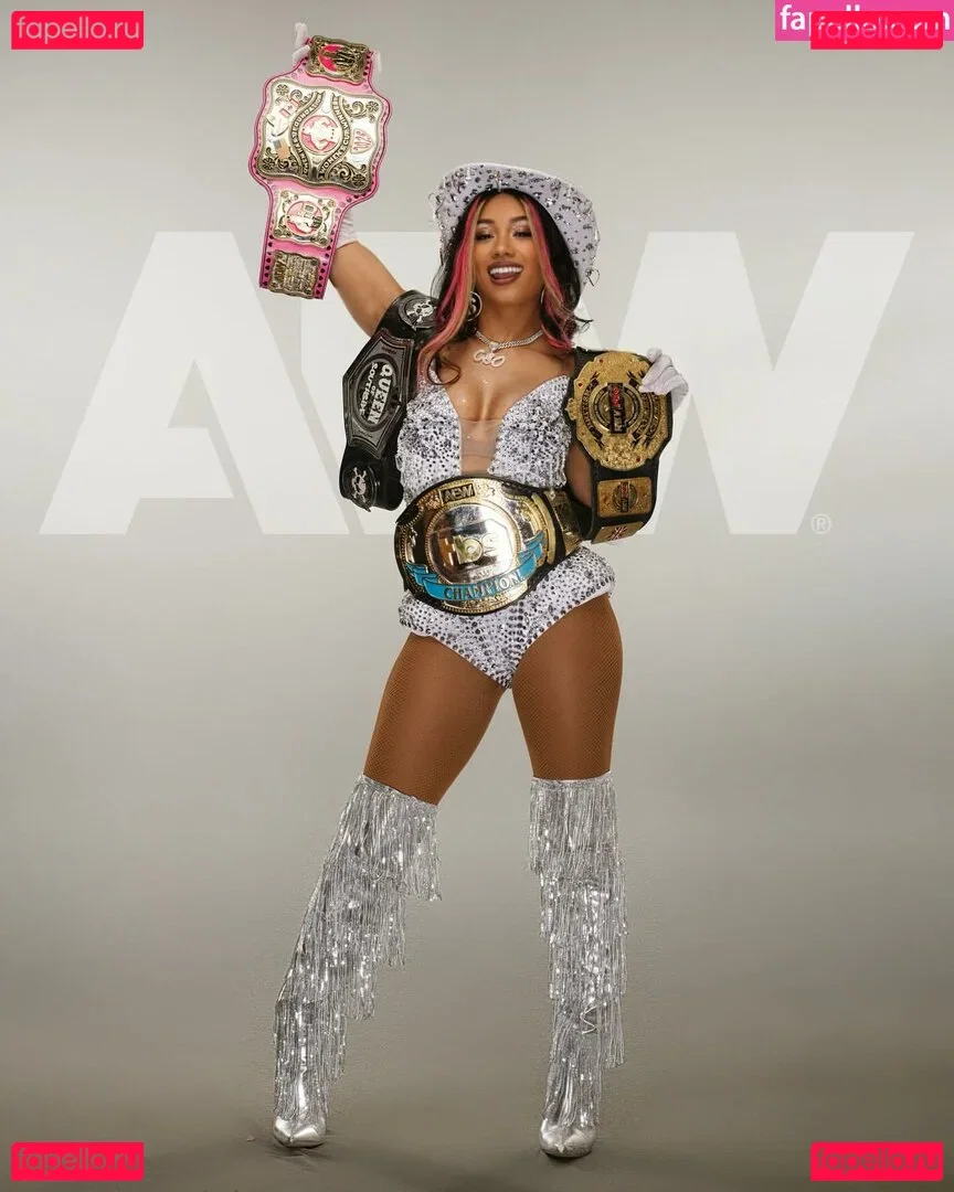 Sasha Banks Onlyfans Photo Gallery 