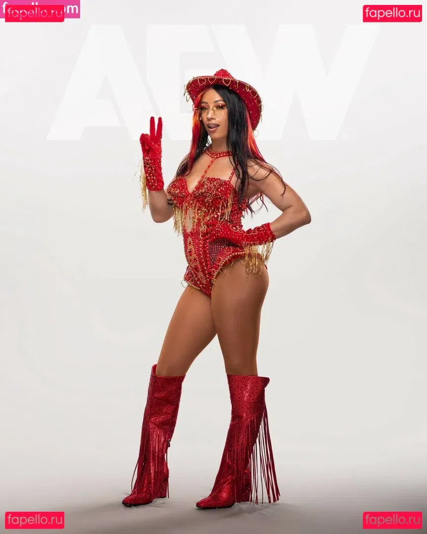 Sasha Banks Onlyfans Photo Gallery 