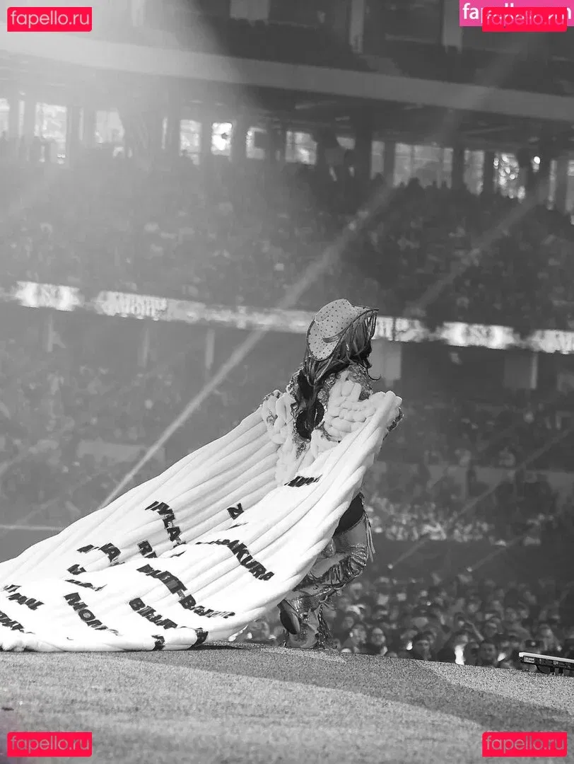 Sasha Banks Onlyfans Photo Gallery 